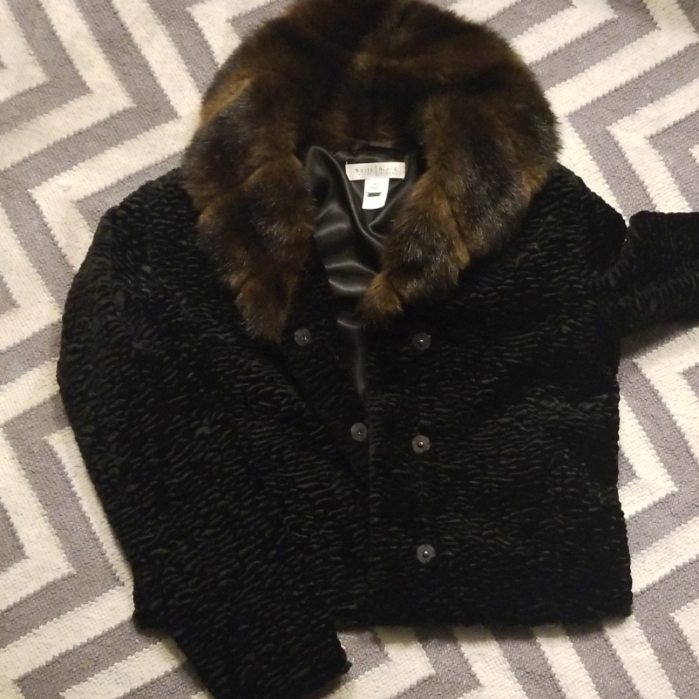 XS White House black market coat